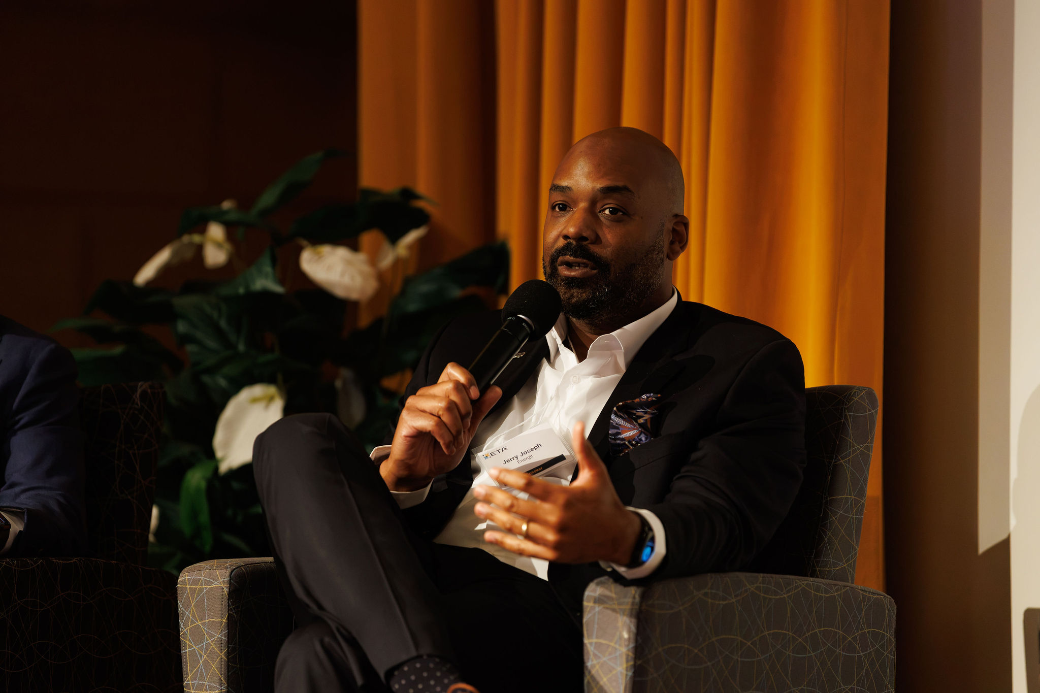 Jerry Joseph speaking during panel portion