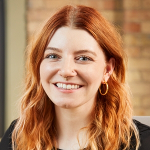 Headshot of Carina Larson