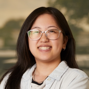 Headshot of Mysue Vue