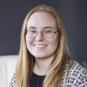 Headshot of Annika Dome