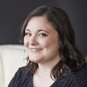 Headshot of Lizzie Lobos