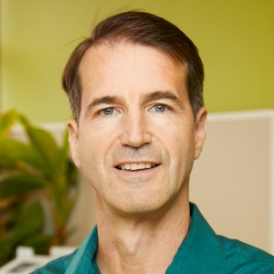 Headshot of Josh Davis