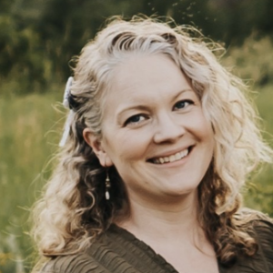 Headshot of Gabrielle Rinck