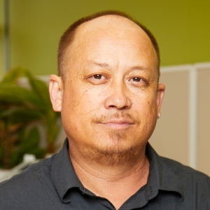 Headshot of Vinai Xiong
