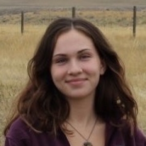 Headshot of Victoria Johnson