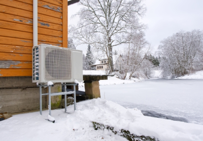 air source heat pump outside in the cold