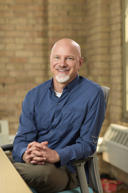 Headshot of Eric Flower
