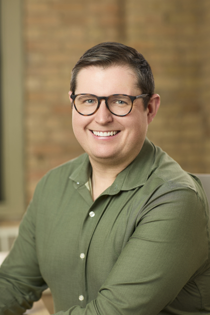 Headshot of Tobias Barth