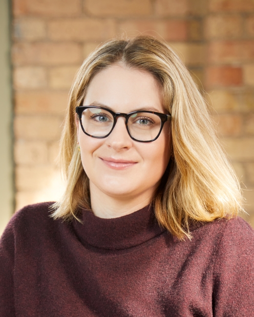 Headshot of Laura Bebo-Ekanayake