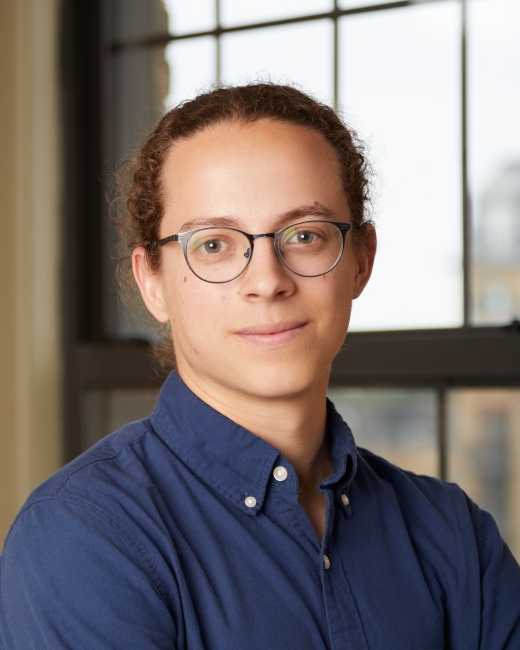 Headshot of Gabriel Ewig