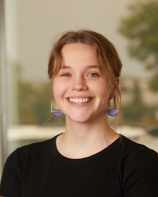 Headshot of Halla Dontje Lindell