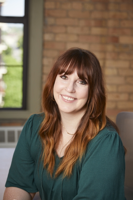 Headshot of Ashley Robertson