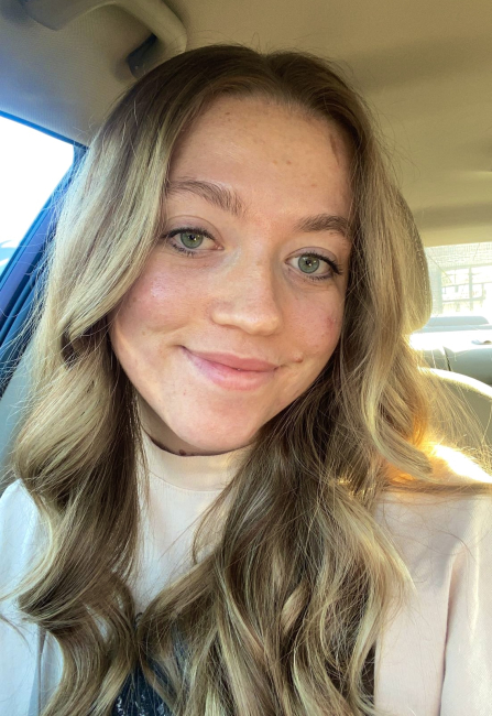 Headshot of Abigail Oldenberg