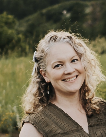 Headshot of Gabrielle Rinck