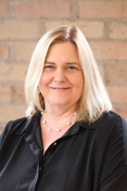 Headshot of Mary Dillard