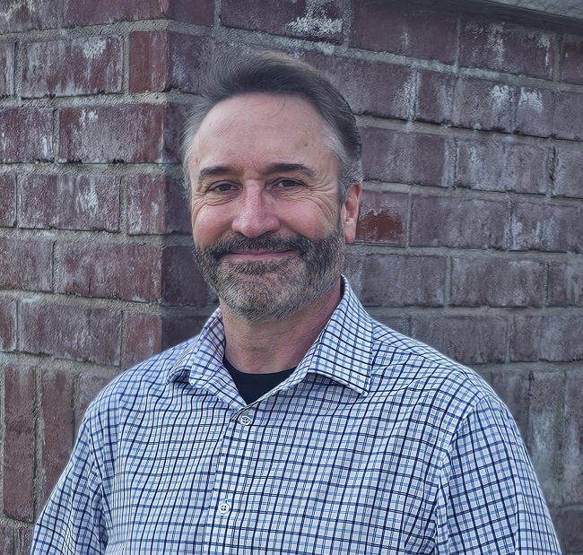 Headshot of Mike Sandburg